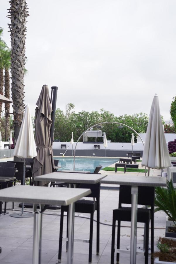 Le Jardin De Babylone "Reserve Aux Couples Uniquement" Agde Exterior photo